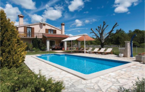 Отель Holiday home Badnjevari bb Croatia  Цер 